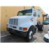 Image 1 : 1998 Intl. S/A Day Cab R/T Wht/Grey BKTS, 6 Spd Manual, A/C, Air Brakes,