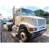 Image 3 : 1998 Intl. S/A Day Cab R/T Wht/Grey BKTS, 6 Spd Manual, A/C, Air Brakes,