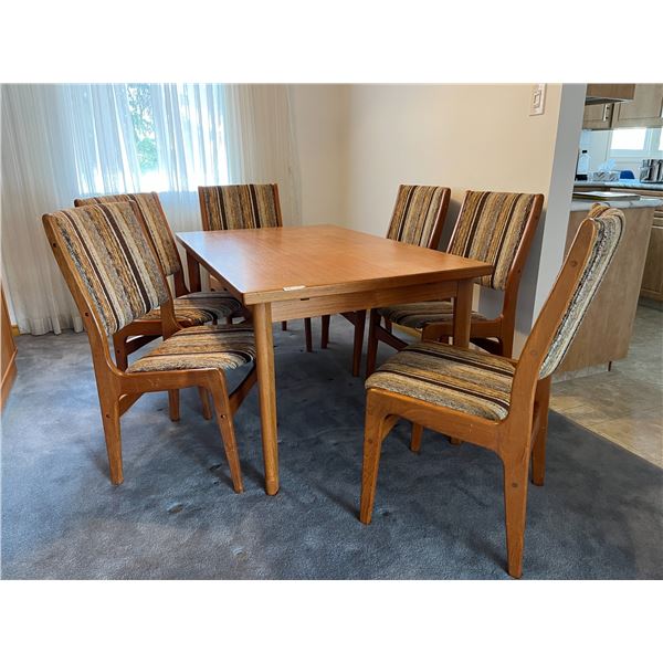 Mid Century Moderm Wood Dinning Table with 6 Chairs