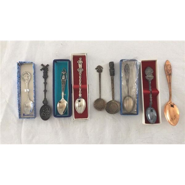 COLLECTOR SPOONS