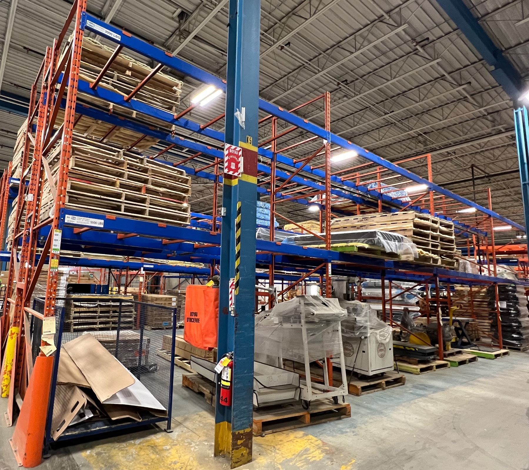 Vertical Upright Racking Warehouse Pallet Racking - includes 10 Vertical Uprights (approx. 17ft ...