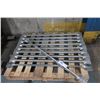 Image 1 : Lot of 18 galvanized support bars