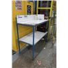 Image 2 : Metal table