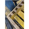 Image 2 : Lot of 10 asst safety posts