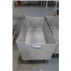 Image 2 : Lot of customized mobile plastic bins 57" x 29"