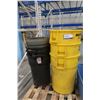 Image 1 : Lot of 7 assorted garbage bins