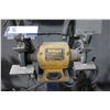 Image 2 : Pedestal 6" grinder Dewalt # DW 756
