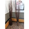 Image 2 : Lot: x5 decorative vases/ plants