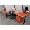 Image 2 : Lot: x3 L-shape desks, x3 side cabinets & x3 chairs - FURNITURE ONLY