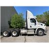 Image 2 : (2013) Freightliner Cascadia 113,  12.8L L6 DIESEL, 6x4 driveline, Day Cab, 469,000km, VIN# 1FUJGBD