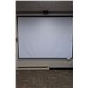 Image 1 : Projector screen