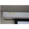 Image 4 : Projector screen