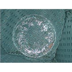 12 Tempered grape design glass plates 7.75" diameter