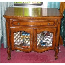 2 Thomasville nightstands in Pecan wood w/French legs - 1 drawer & 2 doors w/brass mesh 28" x 17" x 