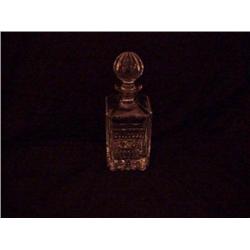 Full lead crystal decanter 22.5 oz. In bracelet design