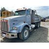 Image 1 : 1994 KENWORTH T800 DUMP TRUCK - GREY - VIN 2NKDLR0X8RM933461 - 679908KM - WITH DETROIT 6 MOTOR -