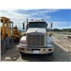 Image 5 : 1994 KENWORTH T800 DUMP TRUCK - GREY - VIN 2NKDLR0X8RM933461 - 679908KM - WITH DETROIT 6 MOTOR -