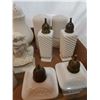 Image 6 : Milk Glass Lot, Salt and Pepper shakers, bowl