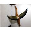 Image 1 : BRASS TONE METAL & WOOD GOOSE WALL HANGING VINTAGE