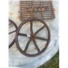 Image 3 : Singer treadle pedal and 2 cast iron wheels