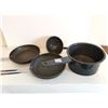 Image 1 : 2 Frying pans, pot, ladel