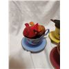 Image 2 : Five limited edition figures - Thomas Kinkade tea cup collection