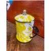 Image 4 : Granite ware, coffee pot - 7" tall - yellow