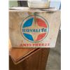 Image 2 : Cardboard royalite anit-freeze box, comes with - 1 gal empty jug and 2 tags