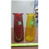 Image 1 : 2 Vases - Yellow and Red