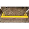 Image 6 : 5' Yellow/Red Garden Bench