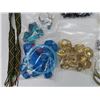 Image 4 : Lot of Costume jewelry: necklaces, earrings, etc.