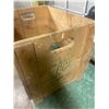 Image 2 : 7up wooden pop crate