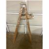 Image 1 : Wooden step ladder - 56" tall