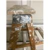 Image 3 : Wooden step ladder - 56" tall