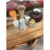 Image 1 : Lot of collectibles - lamp, shades, lusterware vases, etc.