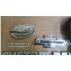 Image 2 : Lot of Chevrolet/GMC Vehicle Emblems