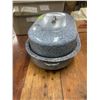 Image 4 : Granite-ware roaster - 19" long x 10" high