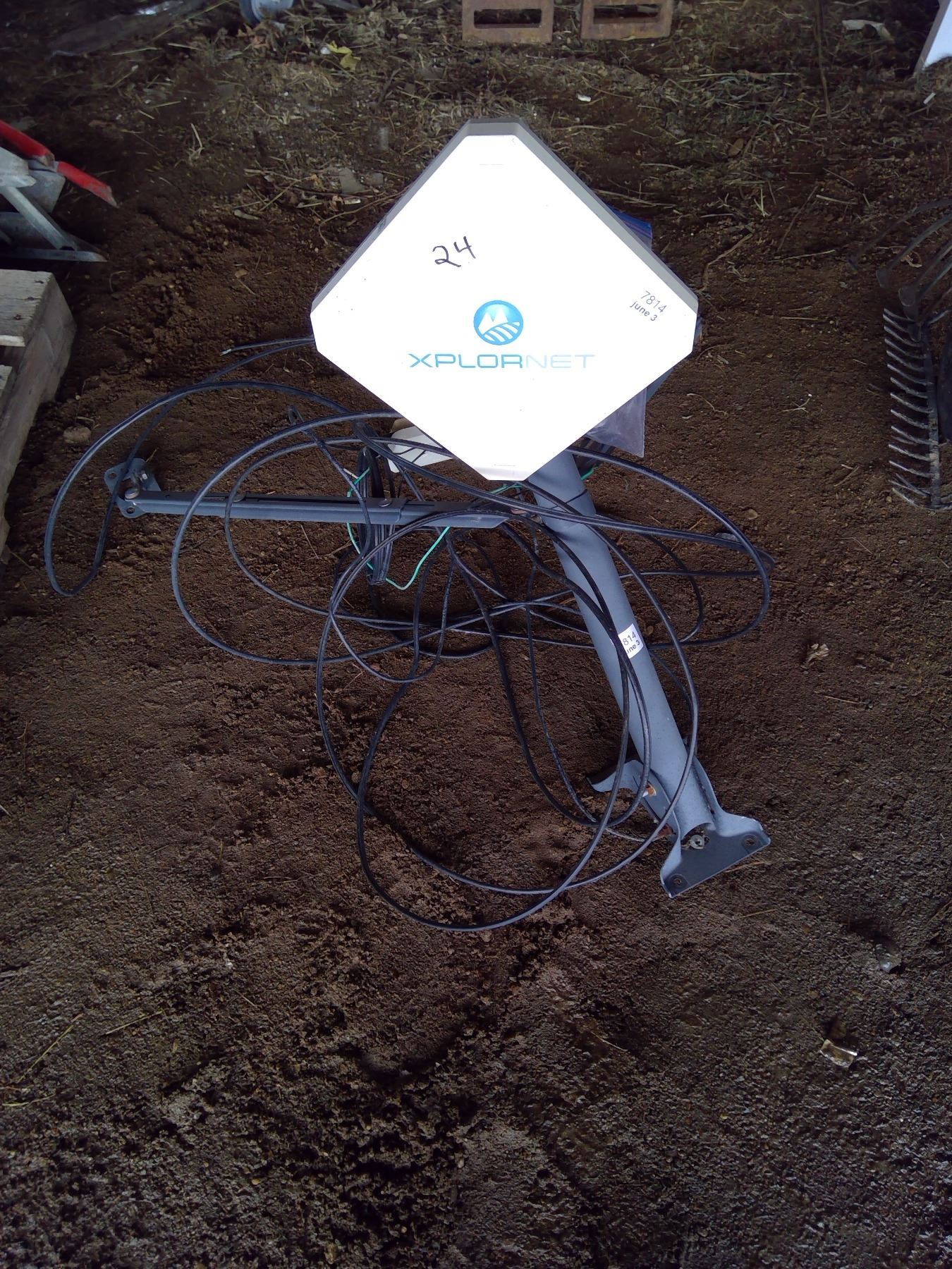 Xplore Net Router Racked Xplornet internet on stand model WL TMS 110 - Schmalz Auctions