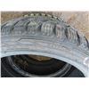 Image 5 : 2 Winterclaw Extreme Grip Tires - 225/40R18 92H XL