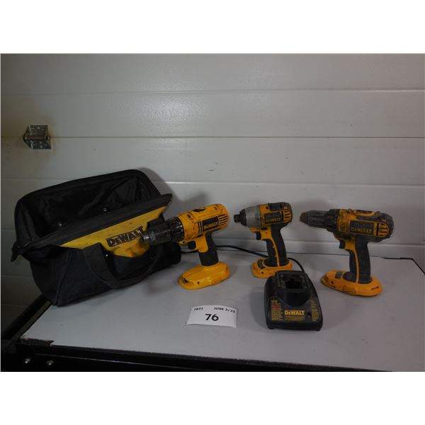 Dewalt Drills, Charger & bag (untested)
