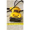 Image 4 : Dewalt 1/4" sheet, corded palm sander
