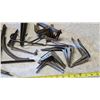 Image 5 : Box of assorted shelf brackets