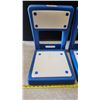Image 3 : 2 plastic folding boat seats - like new