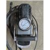 Image 2 : "Pro Point" Portable Air Tire Pump with gauge #8670994