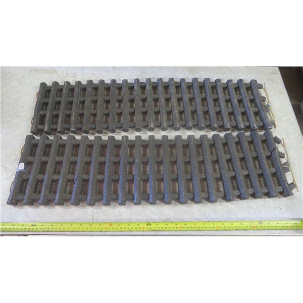 set of 2 traction mats