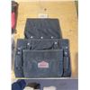 Image 4 : 3 utility tool belts (brand new)