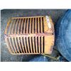 Image 1 : Tractor grill