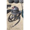 Image 1 : 8 Gallon Shop Vac - working