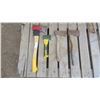 Image 1 : 3 hatchets and axe