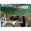 Image 5 : Scott's standard fertilizer spreader